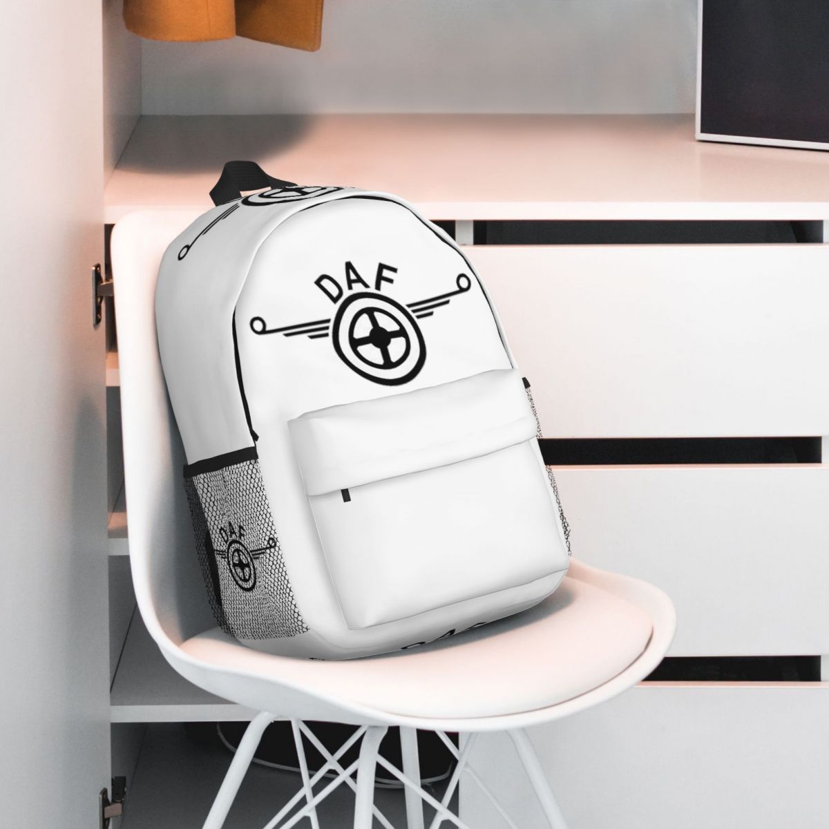 Sac à dos avec logo de camion  - Women Bags Vector avis et prix