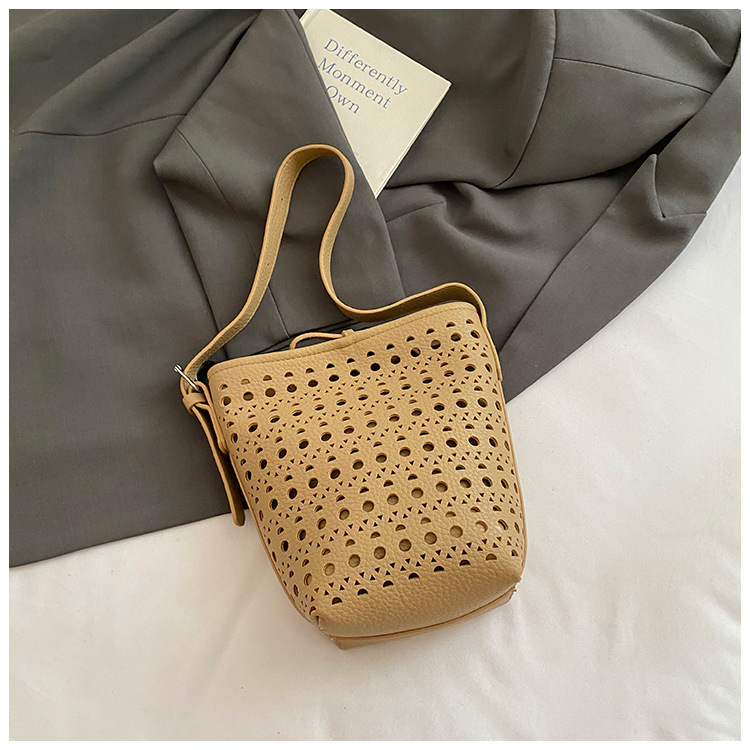 Sac seau tendance en cuir soup - Women Bags Zadig avis et prix